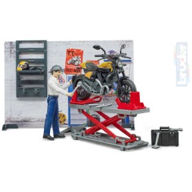 BRUDER 62102 Motodílna set motocykl Ducati Scrambler Full Throttle s figurkou a doplňky