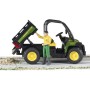 BRUDER 02490 John Deere Gator XUV 855D set s figurkou řidiče